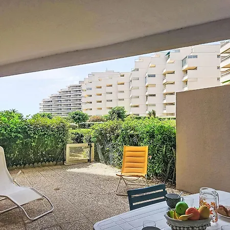 Les Terrasses Du Levant-25 By Interhome Apartamento