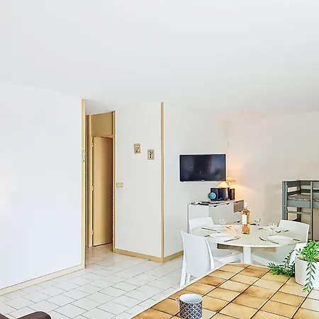 Apartamento Les Terrasses Du Levant-25 By Interhome Caves